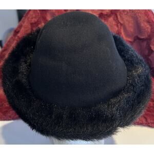 Da-Me Made In Italy Black 100% Wool Faux Far Trim Vtg Women’s Hat Winter Luxury